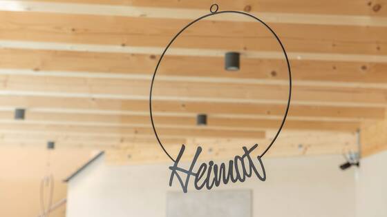 Heimat Dekoration im 4* Hotel Waldhof Muhr Heimat Dekoration im 4* Hotel Waldhof Muhr