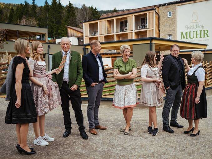 Familie Muhr im 4* Hotel Muhr (c) ninetyframes Familie Muhr im 4* Hotel Muhr (c) ninetyframes