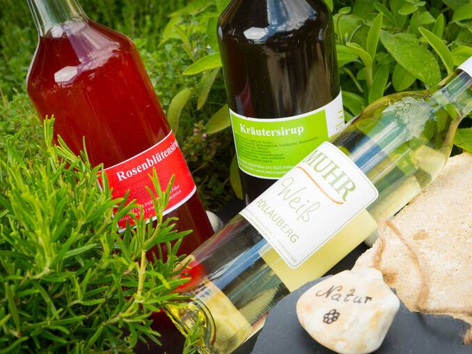 Regionale Säfte und Weine am Hotel Waldhof Muhr