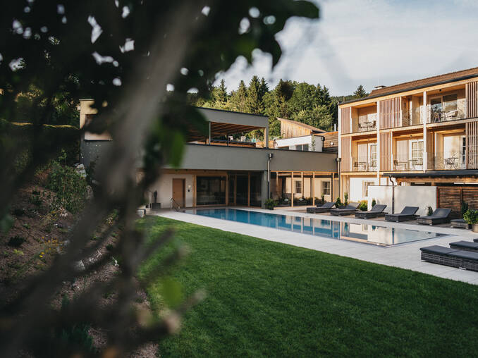 Außenbereich vom Hotel Muhr