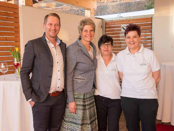 Alexandra, Diemtar & das Team im 4* Hotel Waldhof Muhr